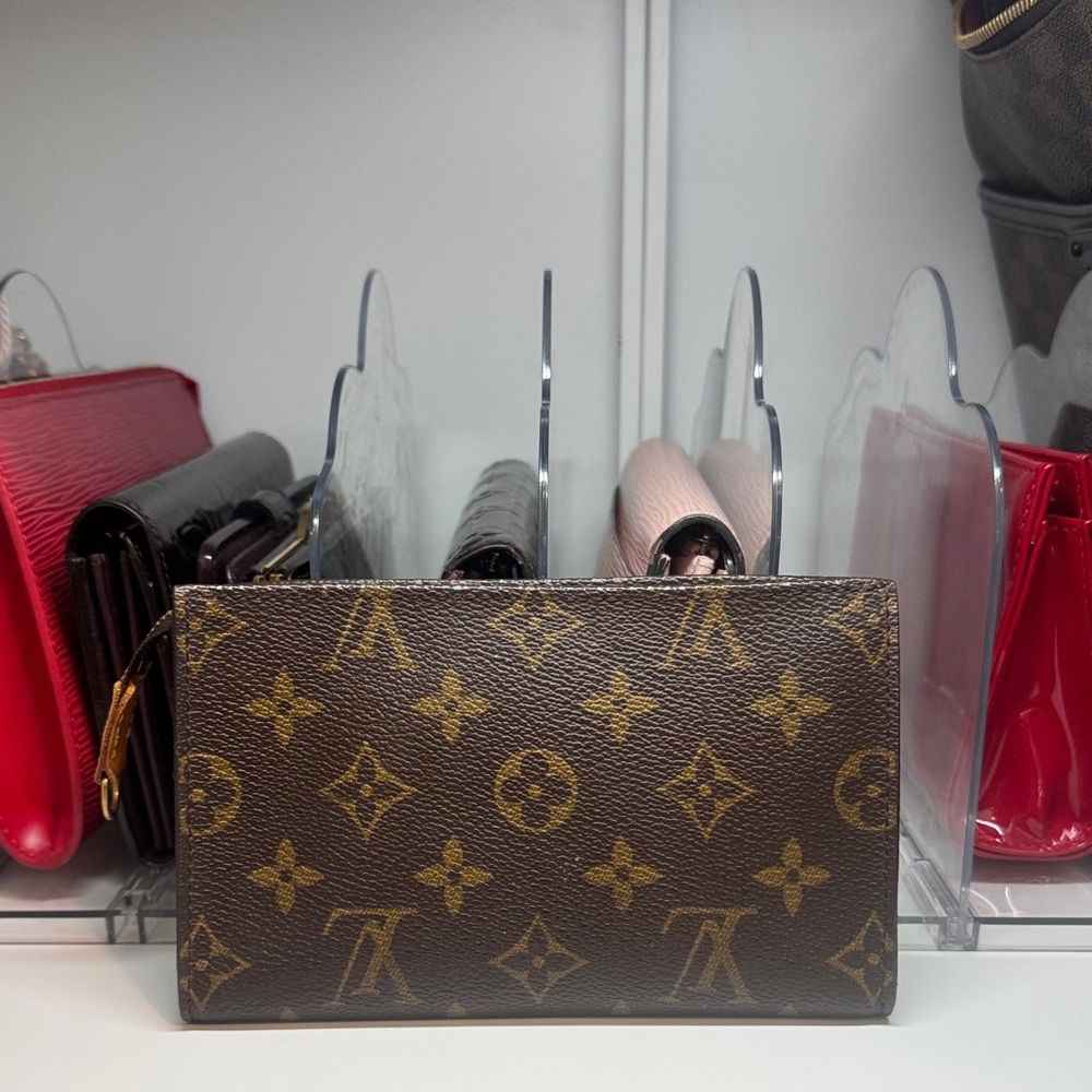 AUTHENTIC Louis Vuitton Brown Monogram mini pochette
